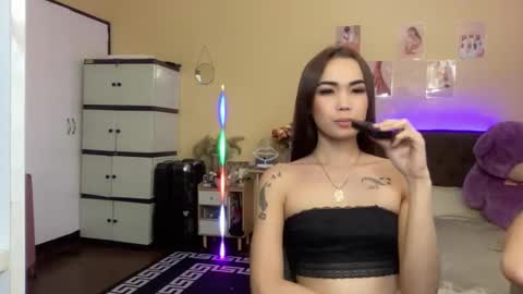 EloiseMoree online show from 01/06/25, 07:20