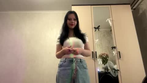 Snapshot of judivanhevel chatting on 07/18/26, 03:27 sweetberry online show from 07/18/26, 03:27