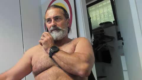 Giovanni50pro online show from 09/22/25, 12:07