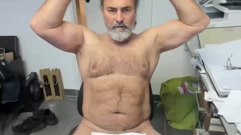 Giovanni50pro online show from 12/04/25, 12:58