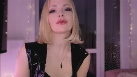 Snapshot of jugoddess chatting on 02/21/26, 07:04 Goddess Julia online show from 02/21/26, 07:04