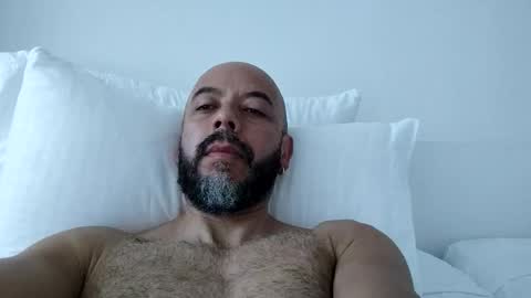 Snapshot of juguetes chatting on 11/06/25, 01:56 Juan Alcal online show from 11/06/25, 01:56