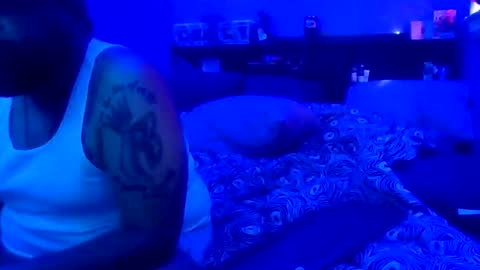 Juiceepawwg420 online show from 05/28/26, 01:41