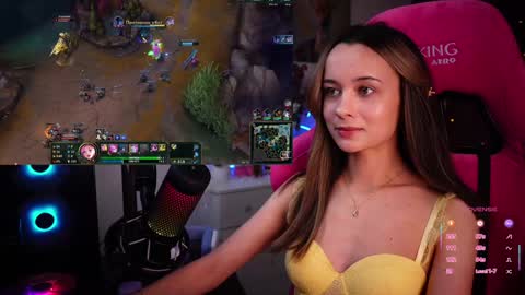 Angelina online show from 02/06/25, 10:53