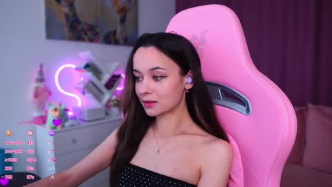 Angelina online show from 10/15/25, 11:10