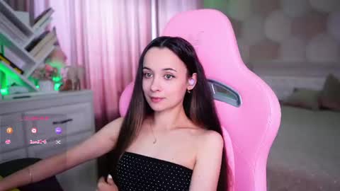 Snapshot of juicy___angel chatting on 06/28/26, 12:44 Angelina online show from 06/28/26, 12:44