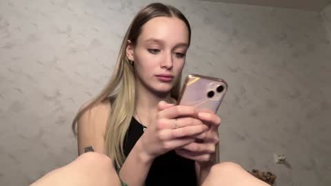 alexa online show from 12/22/24, 07:52