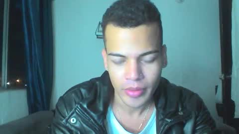 Snapshot of juicy_boy22 chatting on 04/20/26, 12:02 Miguel online show from 04/20/26, 12:02