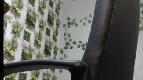 Snapshot of juicy_gold22 chatting on 03/11/25, 08:41 Mariagold online show from 03/11/25, 08:41