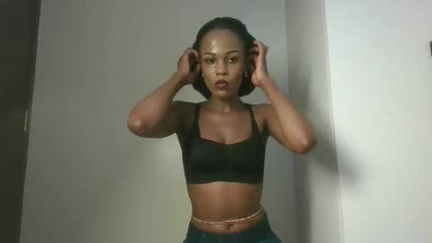 Snapshot of juicy_lovely chatting on 03/17/26, 03:55 Juicey lovely online show from 03/17/26, 03:55