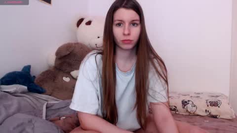 Snapshot of juicy_mystery chatting on 01/05/25, 09:47 laura online show from 01/05/25, 09:47