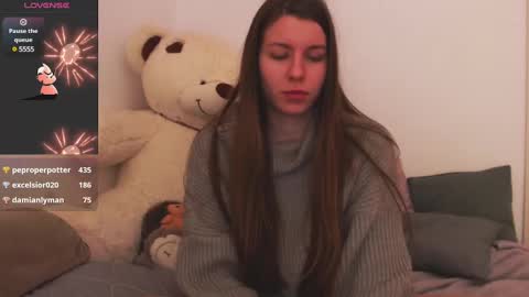 Snapshot of juicy_mystery chatting on 01/11/25, 01:32 laura online show from 01/11/25, 01:32