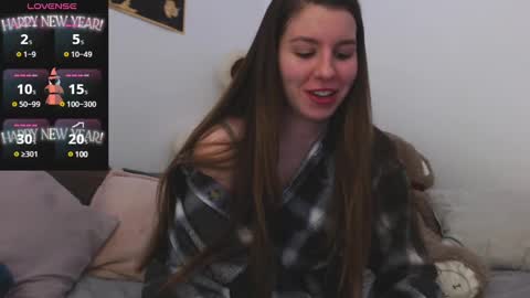 Snapshot of juicy_mystery chatting on 01/16/25, 05:23 laura online show from 01/16/25, 05:23