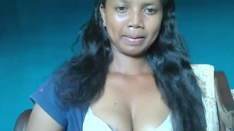 Snapshot of juicy_pretty chatting on 01/07/25, 11:16 stellah online show from 01/07/25, 11:16