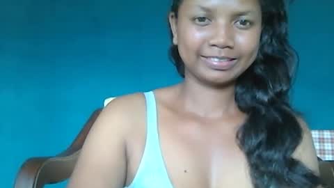 Snapshot of juicy_pretty chatting on 01/13/25, 11:30 stellah online show from 01/13/25, 11:30