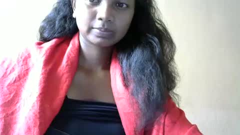 Snapshot of juicy_pretty chatting on 02/17/25, 10:18 stellah online show from 02/17/25, 10:18