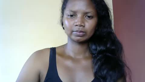 Snapshot of juicy_pretty chatting on 02/24/25, 10:26 stellah online show from 02/24/25, 10:26