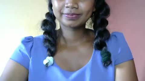 Snapshot of juicy_pretty chatting on 03/11/25, 12:06 stellah online show from 03/11/25, 12:06