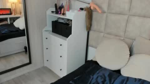 Snapshot of juicy_pussie chatting on 03/21/26, 09:03 Tatjana online show from 03/21/26, 09:03