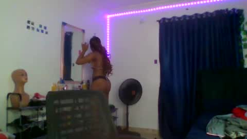 Emily online show from 10/04/25, 08:12
