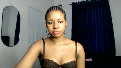 Snapshot of juicy_pussy1122 chatting on 07/06/26, 11:51 Emily online show from 07/06/26, 11:51