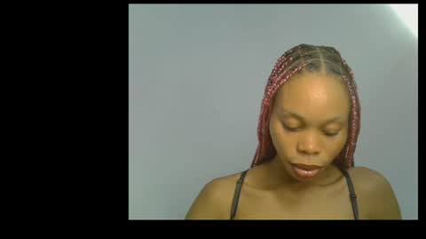 Snapshot of juicy_slut0 chatting on 06/16/26, 03:25 Champaign online show from 06/16/26, 03:25