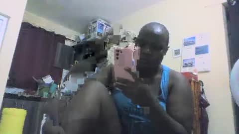 Snapshot of juicybooty_001 chatting on 04/01/26, 07:11 Sweetass online show from 04/01/26, 07:11