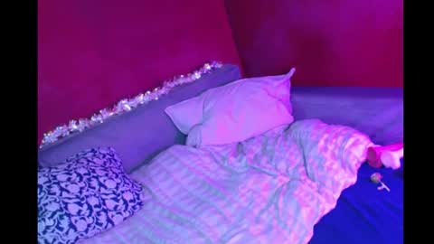 Snapshot of juicycandycam chatting on 10/10/25, 07:13 juicycandycam online show from 10/10/25, 07:13