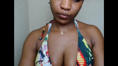 Snapshot of juicycuntx chatting on 09/09/25, 07:13 juicycuntx online show from 09/09/25, 07:13