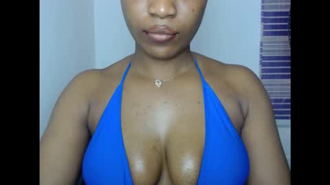 Snapshot of juicycuntx chatting on 10/11/25, 10:25 juicycuntx online show from 10/11/25, 10:25