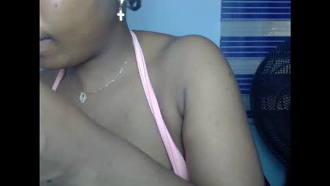 Snapshot of juicycuntx chatting on 10/19/25, 09:32 juicycuntx online show from 10/19/25, 09:32