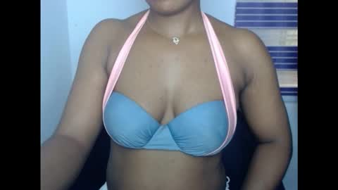 Snapshot of juicycuntx chatting on 10/21/25, 09:43 juicycuntx online show from 10/21/25, 09:43