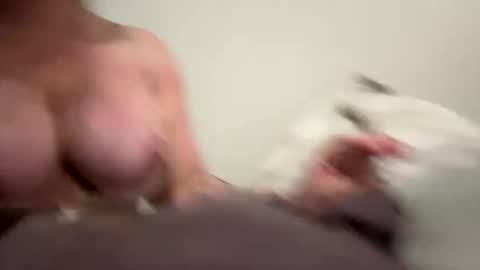 Snapshot of juicyfruitsxx chatting on 10/01/25, 10:54 Tacye Ann online show from 10/01/25, 10:54