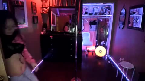 Snapshot of juicyjayxxx69 chatting on 01/31/25, 04:03 juicyjayxxx69 online show from 01/31/25, 04:03