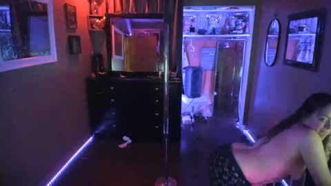 Snapshot of juicyjayxxx69 chatting on 02/13/25, 04:00 juicyjayxxx69 online show from 02/13/25, 04:00