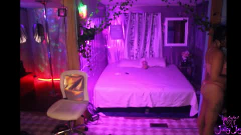 Snapshot of juicyjayxxx69 chatting on 10/08/25, 04:10 juicyjayxxx69 online show from 10/08/25, 04:10