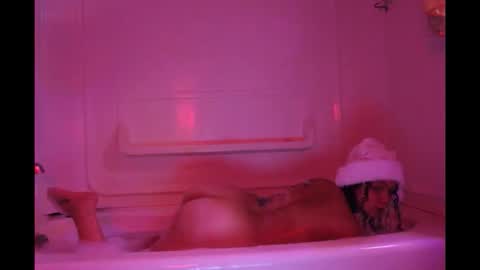 Snapshot of juicyjayxxx69 chatting on 11/26/25, 03:29 juicyjayxxx69 online show from 11/26/25, 03:29