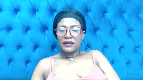 Snapshot of juicykayxxx chatting on 03/17/26, 04:10 Miss Kay online show from 03/17/26, 04:10