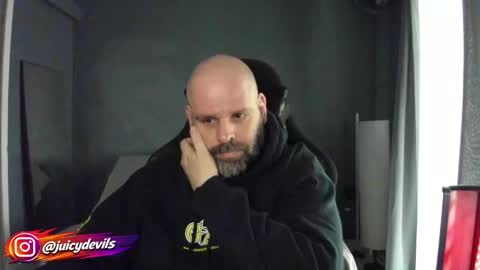 JuicyLounge online show from 04/16/26, 11:22