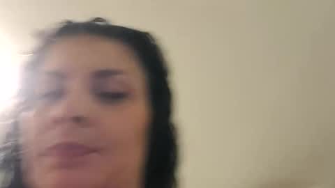 Snapshot of juicymommies chatting on 12/16/25, 02:49 Darklover1987 online show from 12/16/25, 02:49