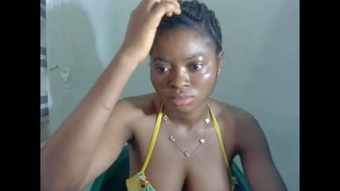 Snapshot of juicynpinkx chatting on 04/06/26, 08:48 juicynpinkx online show from 04/06/26, 08:48