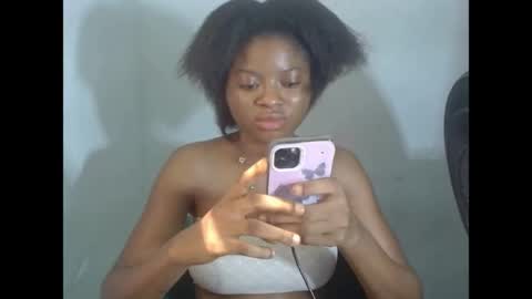 Snapshot of juicynpinkx chatting on 04/14/26, 09:26 juicynpinkx online show from 04/14/26, 09:26