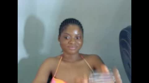 Snapshot of juicynpinkx chatting on 04/25/26, 01:41 juicynpinkx online show from 04/25/26, 01:41