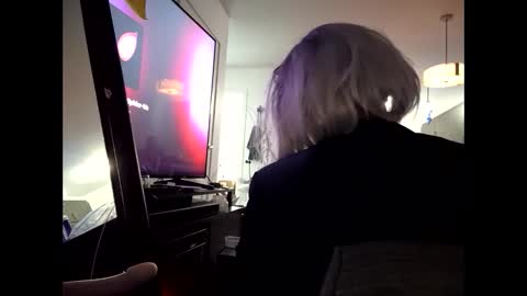 Snapshot of juicystraw chatting on 10/27/25, 05:55 juicystraw online show from 10/27/25, 05:55