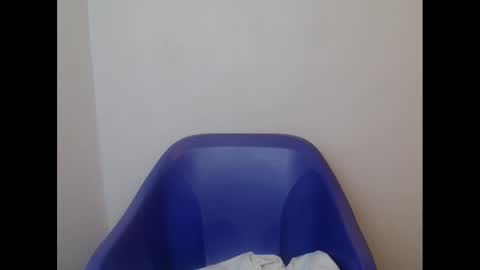 Snapshot of juicyxpink chatting on 02/12/25, 07:55 juicyxpink online show from 02/12/25, 07:55