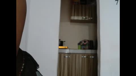 Snapshot of juicyxpink chatting on 11/19/25, 11:54 juicyxpink online show from 11/19/25, 11:54