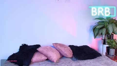 Jules and Gia online show from 02/24/26, 08:23