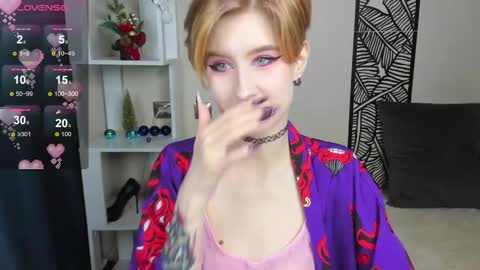 Snapshot of julescrown chatting on 12/14/24, 01:17 Jules online show from 12/14/24, 01:17