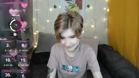 Snapshot of julescrown chatting on 12/30/24, 01:15 Jules online show from 12/30/24, 01:15