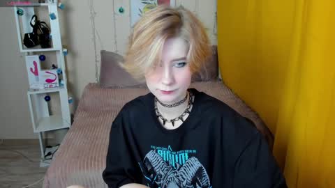 Snapshot of julescrown chatting on 01/15/25, 01:23 Jules online show from 01/15/25, 01:23